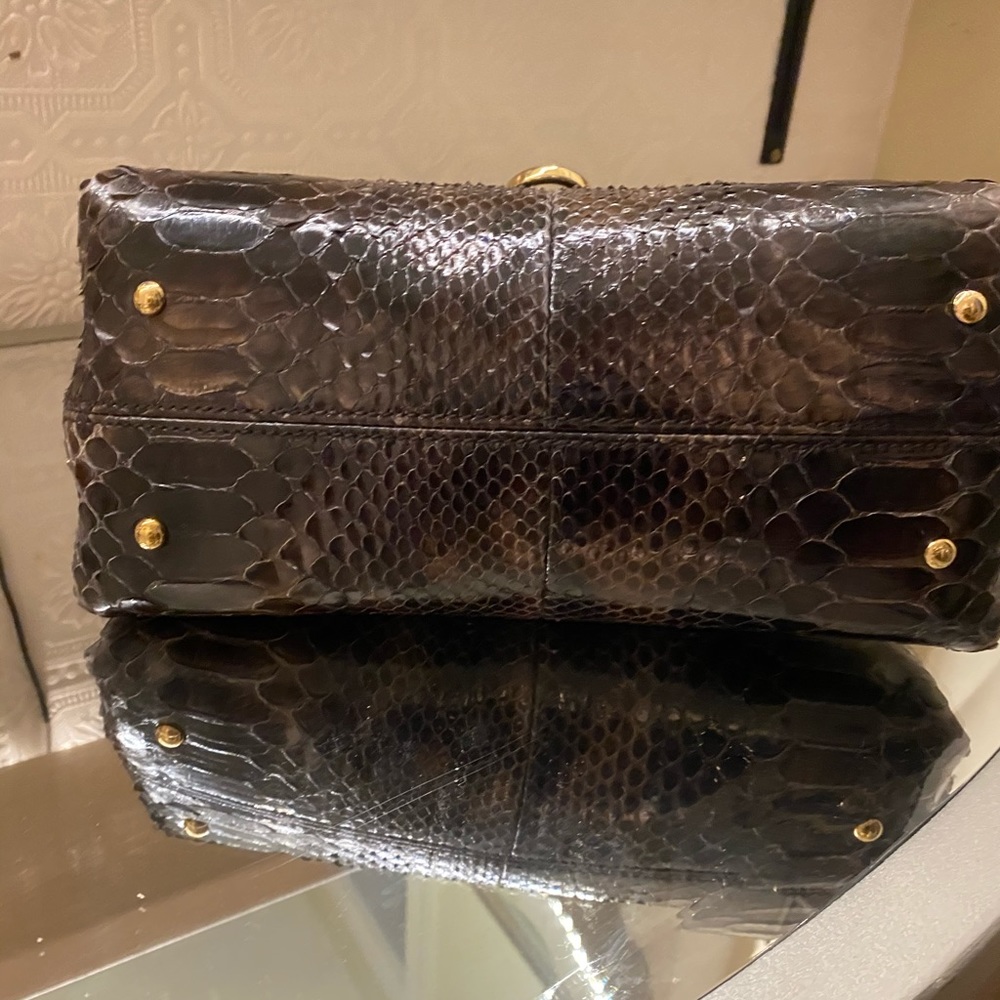 Salvador Ferragamo python handbag - Picture 3 of 3